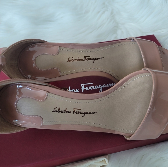 NEW Salvatore Ferragamo Tursi Heels Sz 6 - Picture 9 of 16